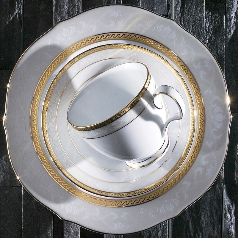 Noritake Hampshire Gold Fine China Accent Plate