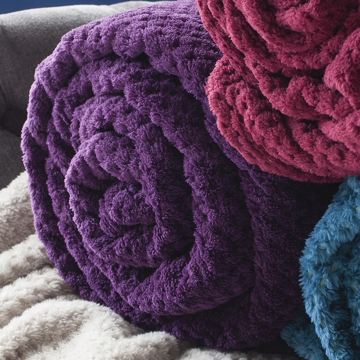 Plum Throw Blankets | Zazzle